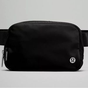 Lululemon everywhere belt bag - black, 1 L